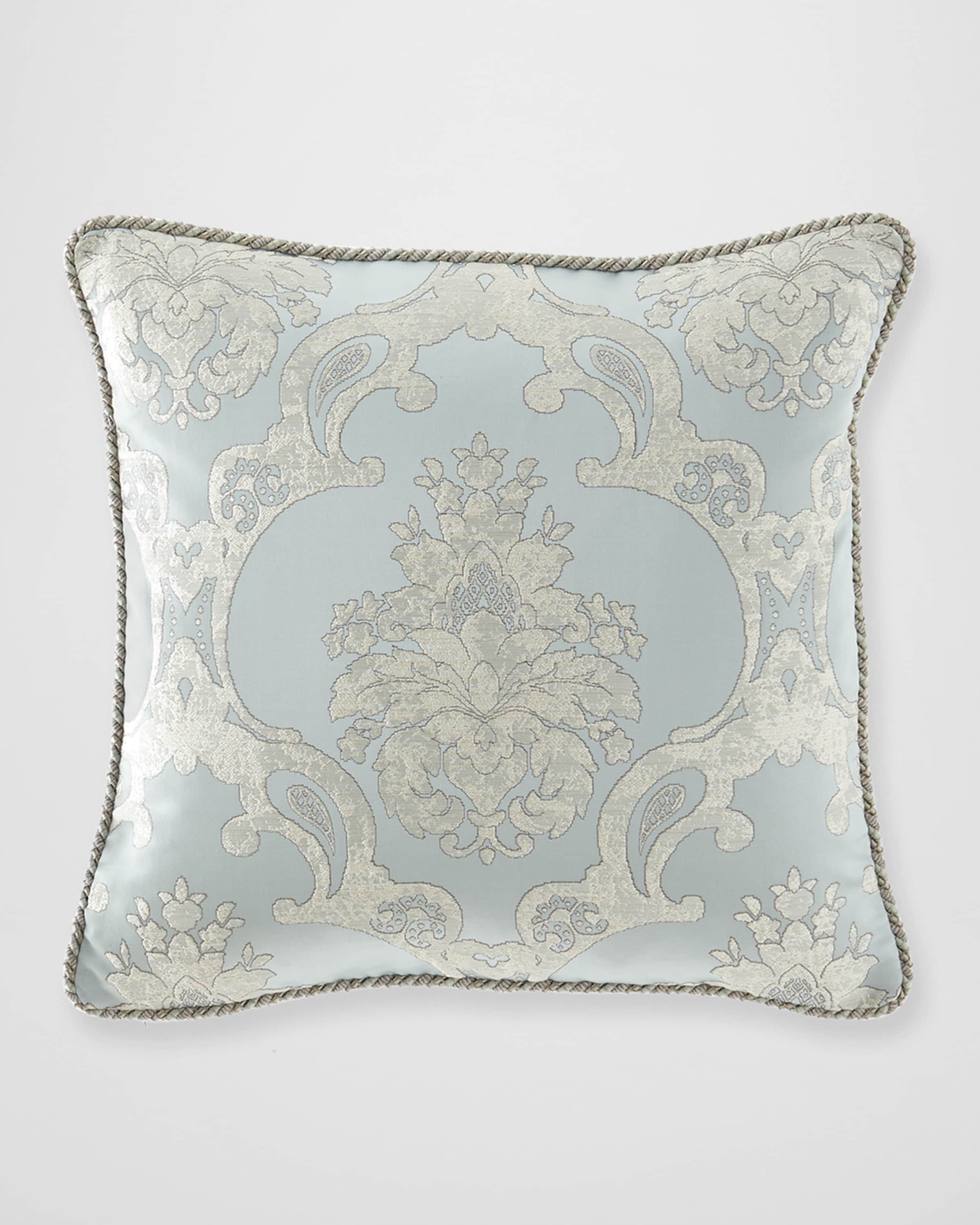Austin Horn Collection Elizabeth 20" Pillow