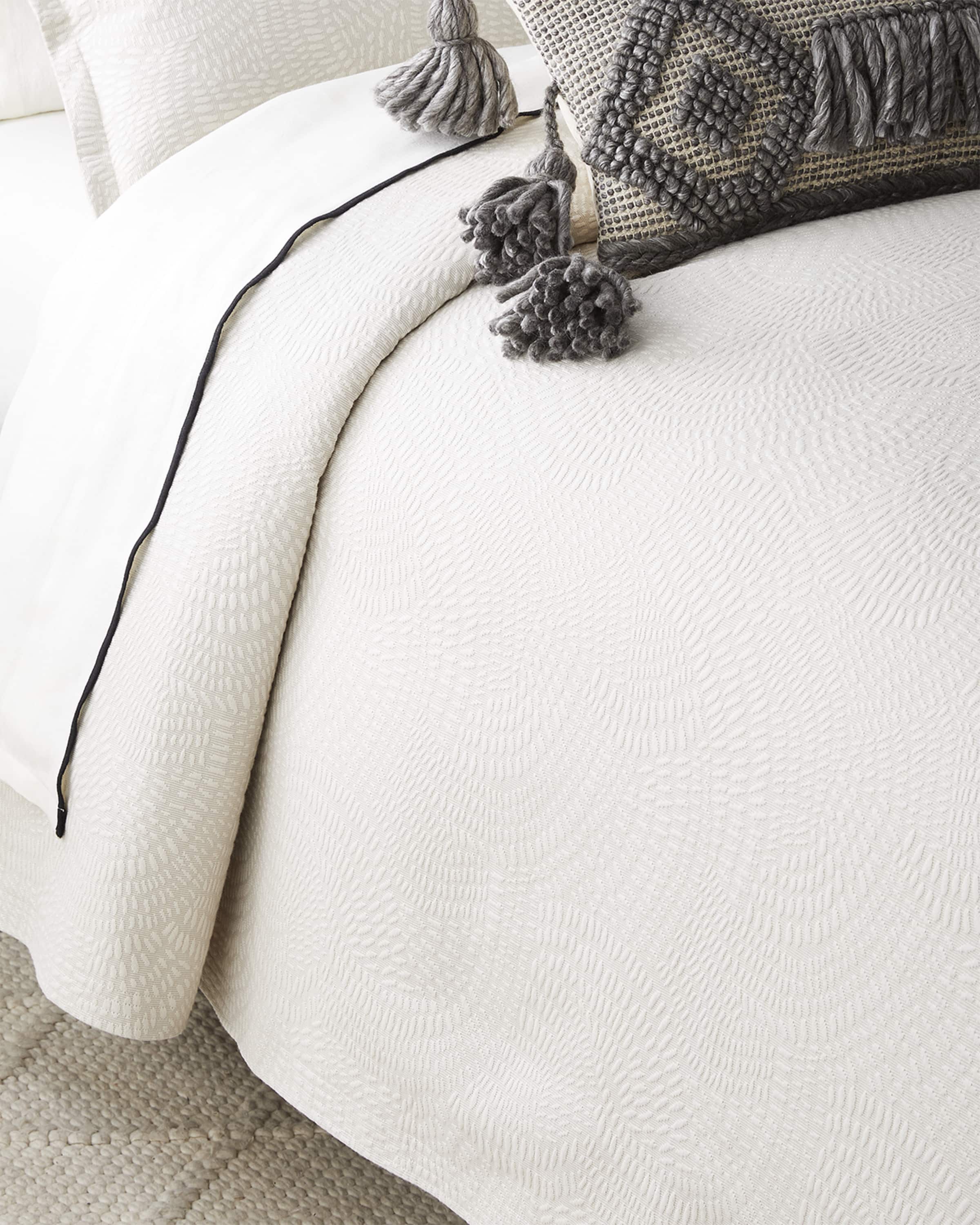 Amity Home Rio Matelasse Coverlet, King