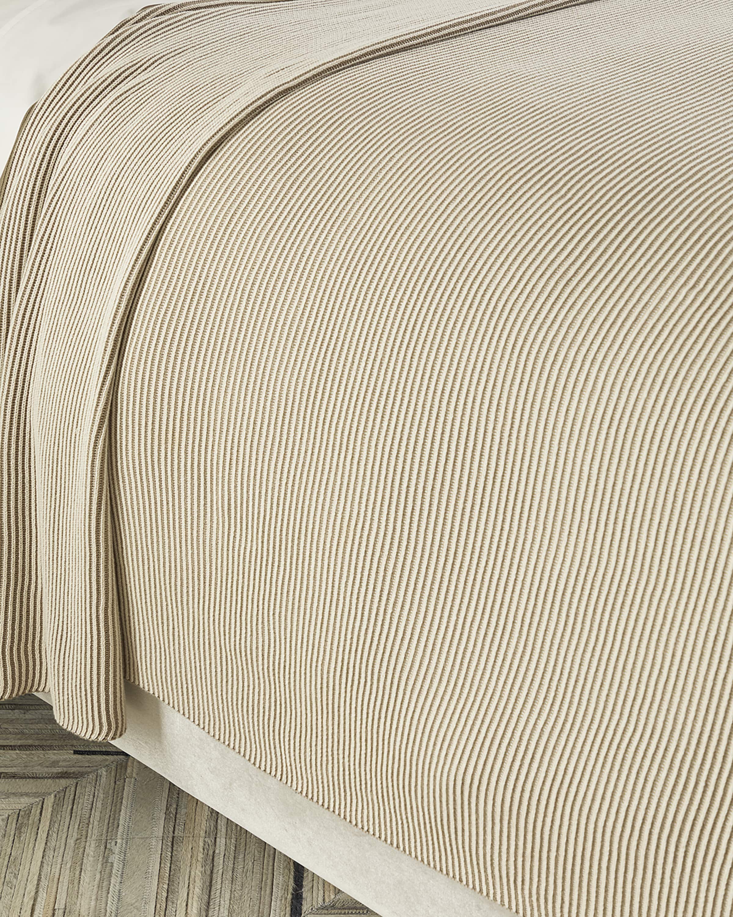 Amity Home Amory Coverlet, Queen