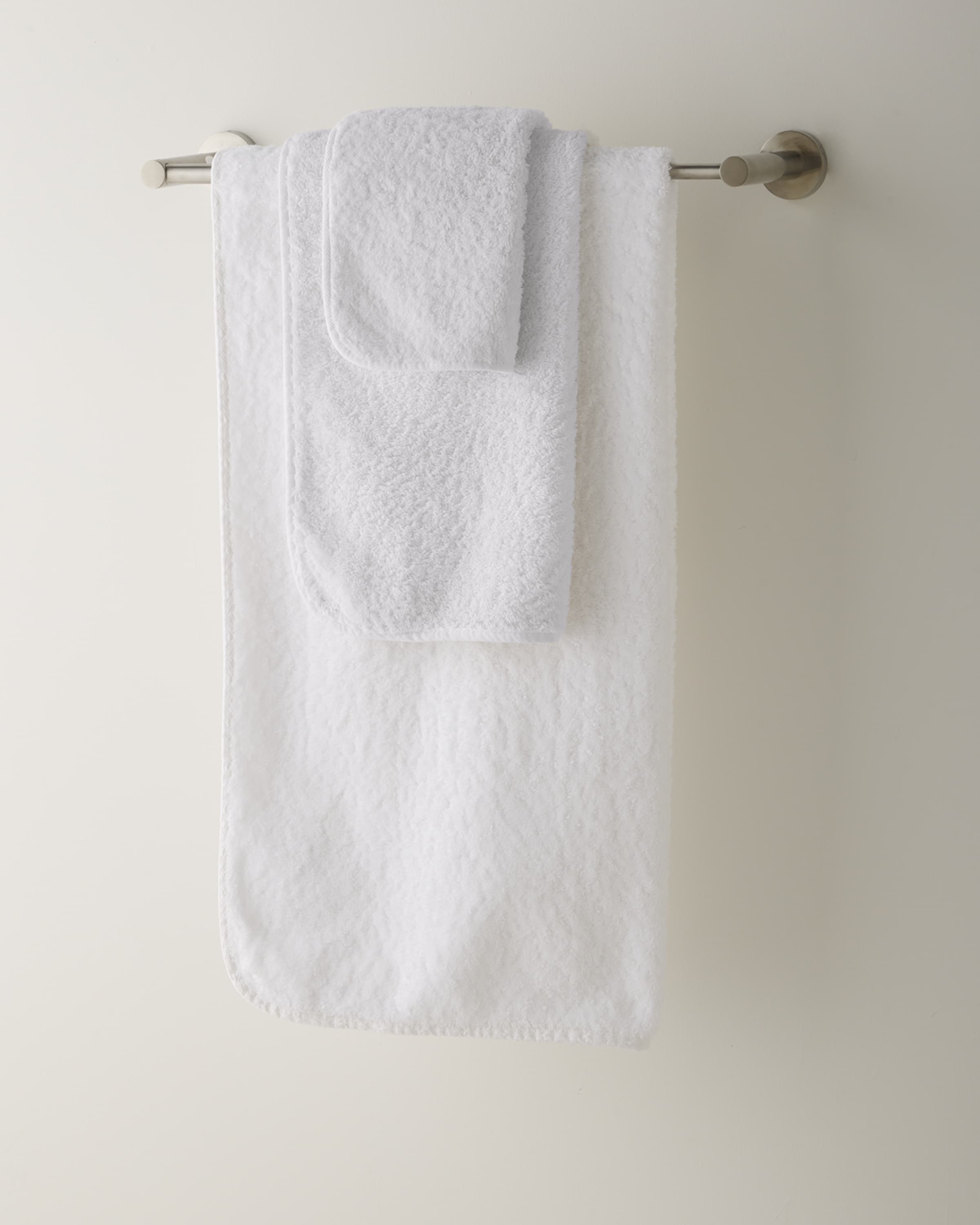 Graccioza Grand Egoist Hand Towel