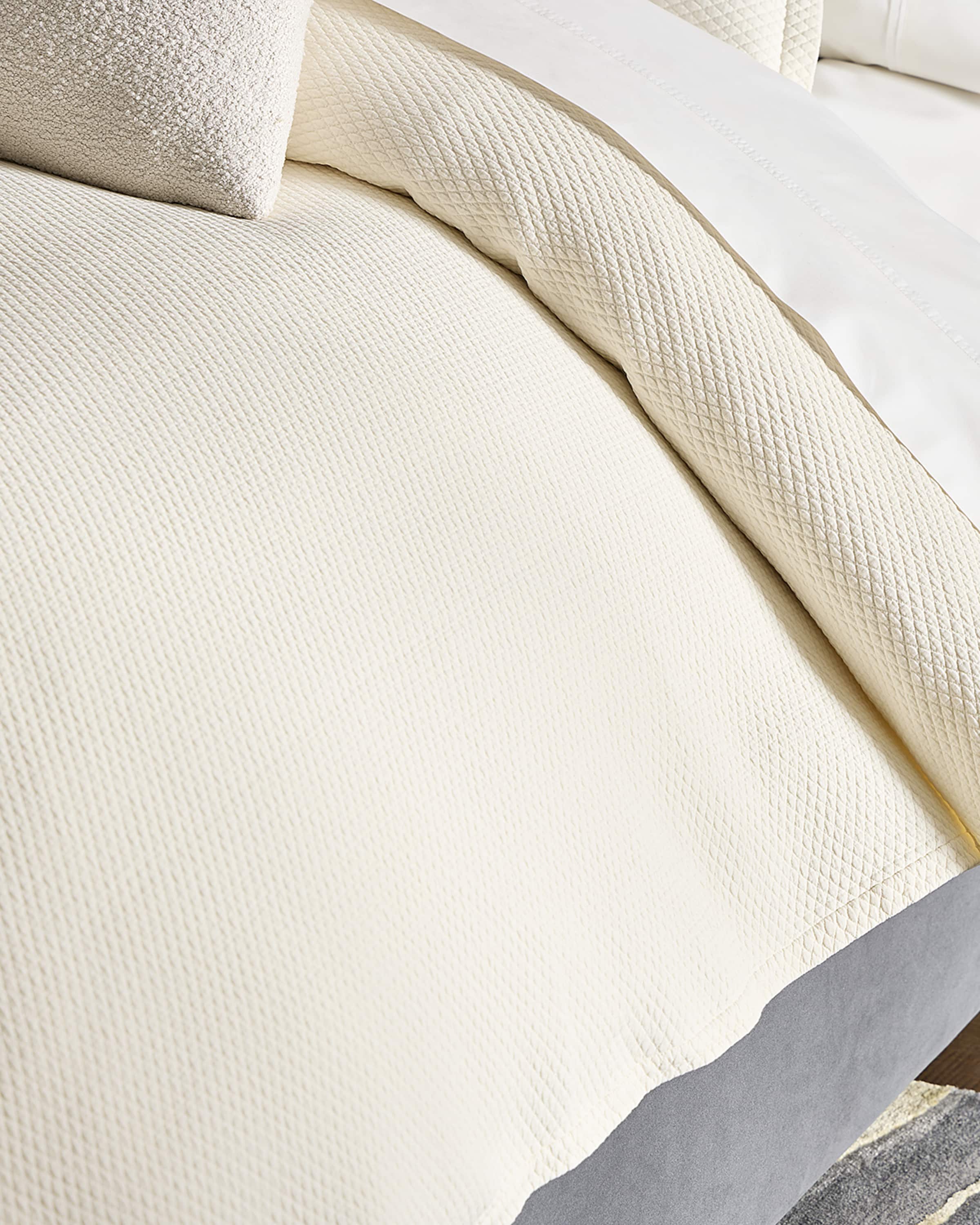TL at Home Blair Queen Coverlet