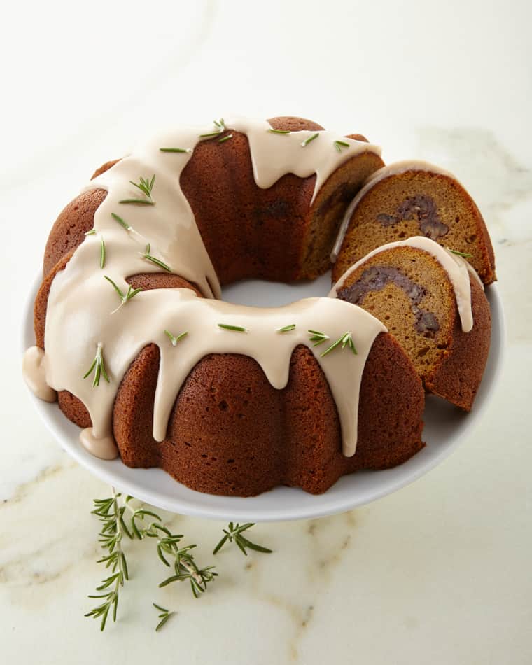 PM Delights Pecan Pumpkin Streusel Coffee Cake