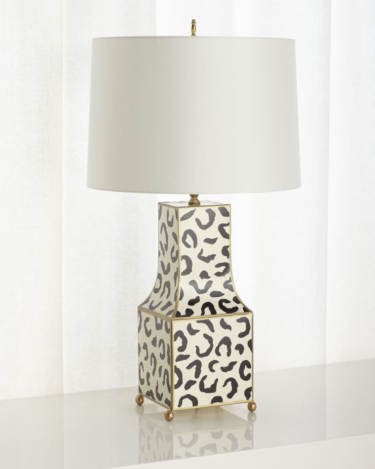 Worlds Away Pagoda Table Lamp