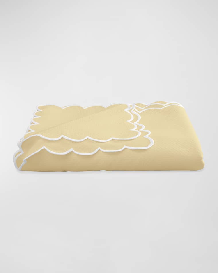 Matouk Savannah Gardens Tablecloth, 68" x 162"