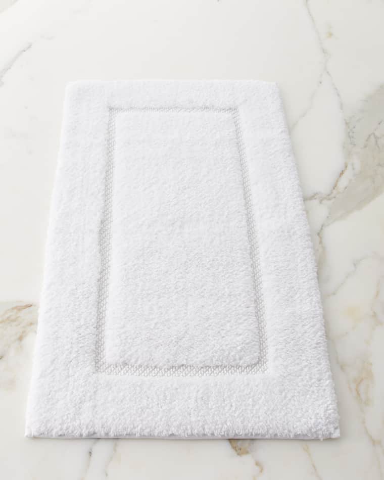 Graccioza Egoist Bath Rug, 20" x 31"