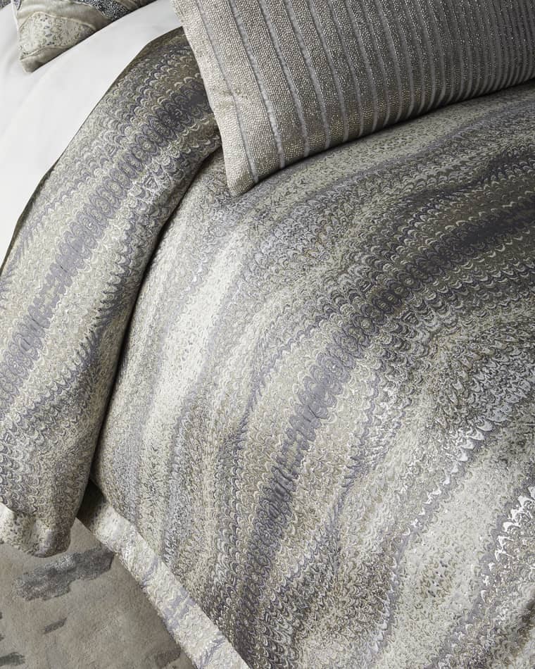 Callisto Home Avenida Silver Abstract Duvet, King