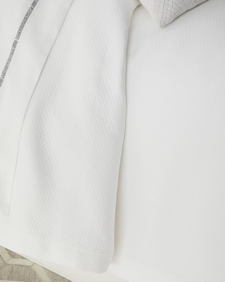 Sferra Perrio Full/Queen Coverlet
