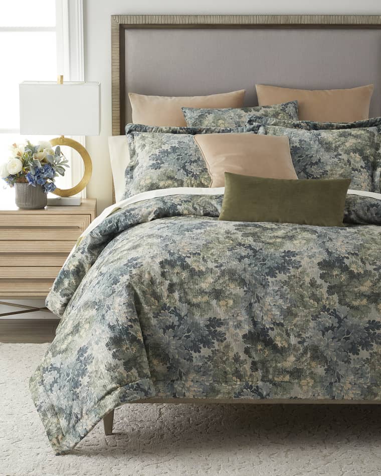 Austin Horn Collection Brussels 3-Piece Comforter Set, Queen Brussels Solid Velvet Euro Sham