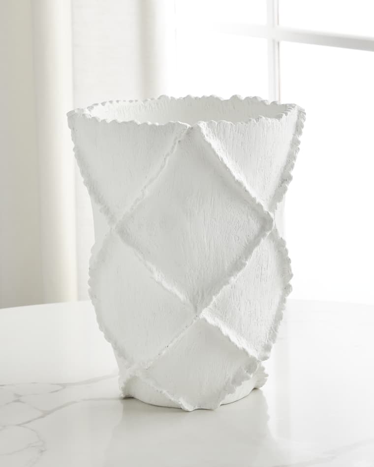 Old World Design Leila Traditional Decorative Vase