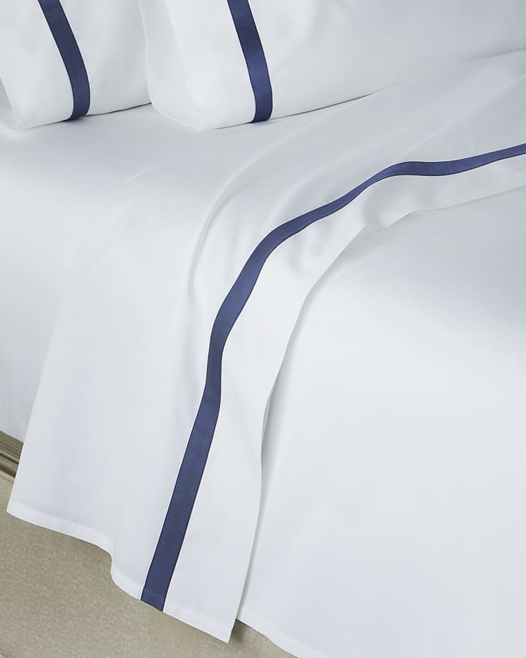 Matouk 600 Thread Count Lowell Flat Sheet, FULL-QUEEN 600 Thread Count Lowell Flat Sheet, FULL-QUEEN