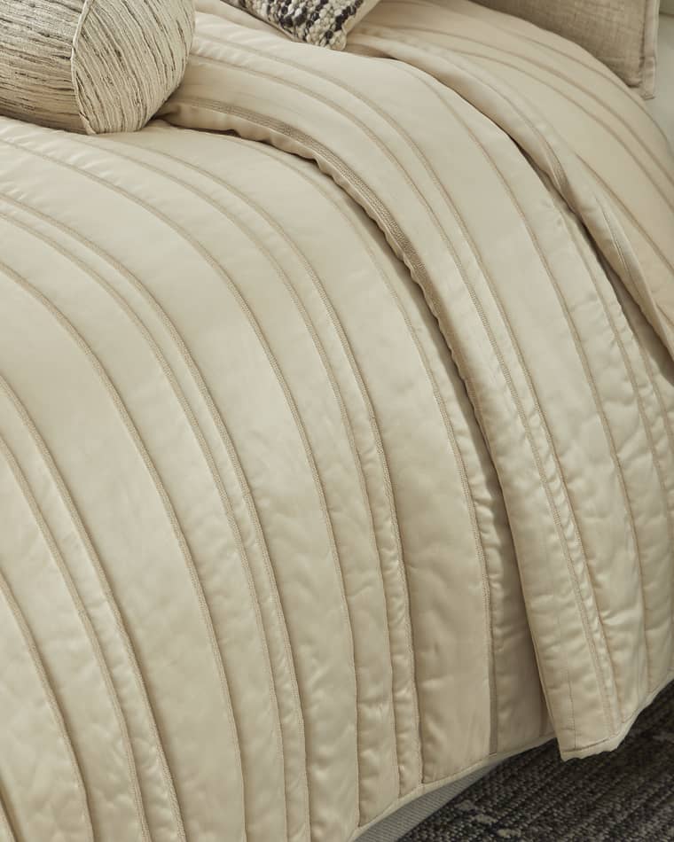 Amity Home Emery Quilt, Queen