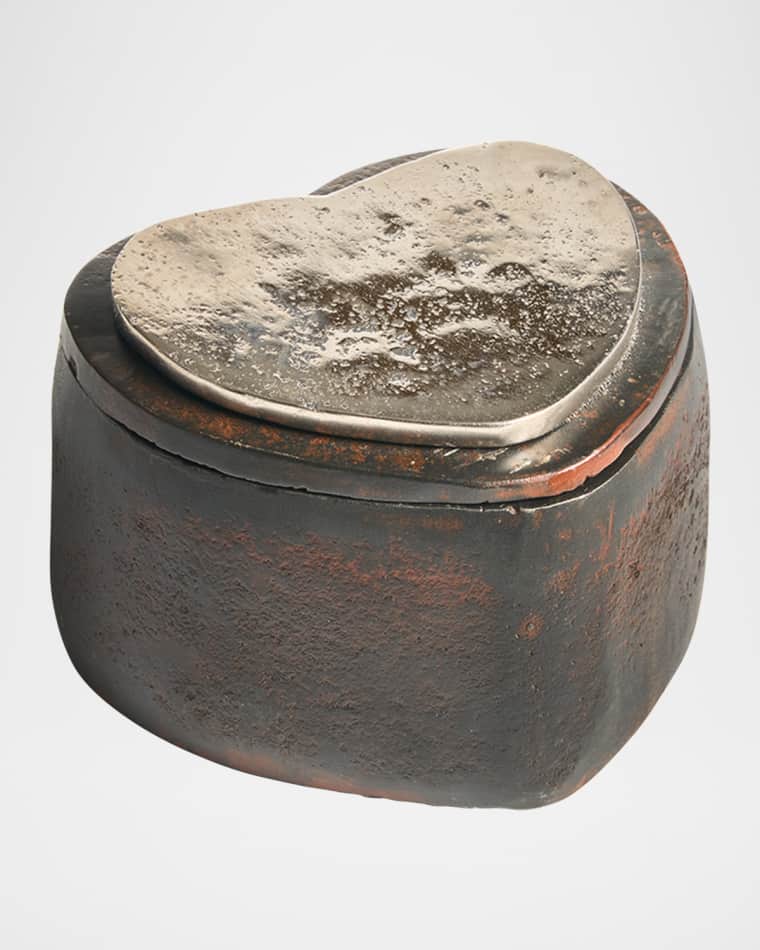 Jan Barboglio Dos Amores Cast Iron Heart Box