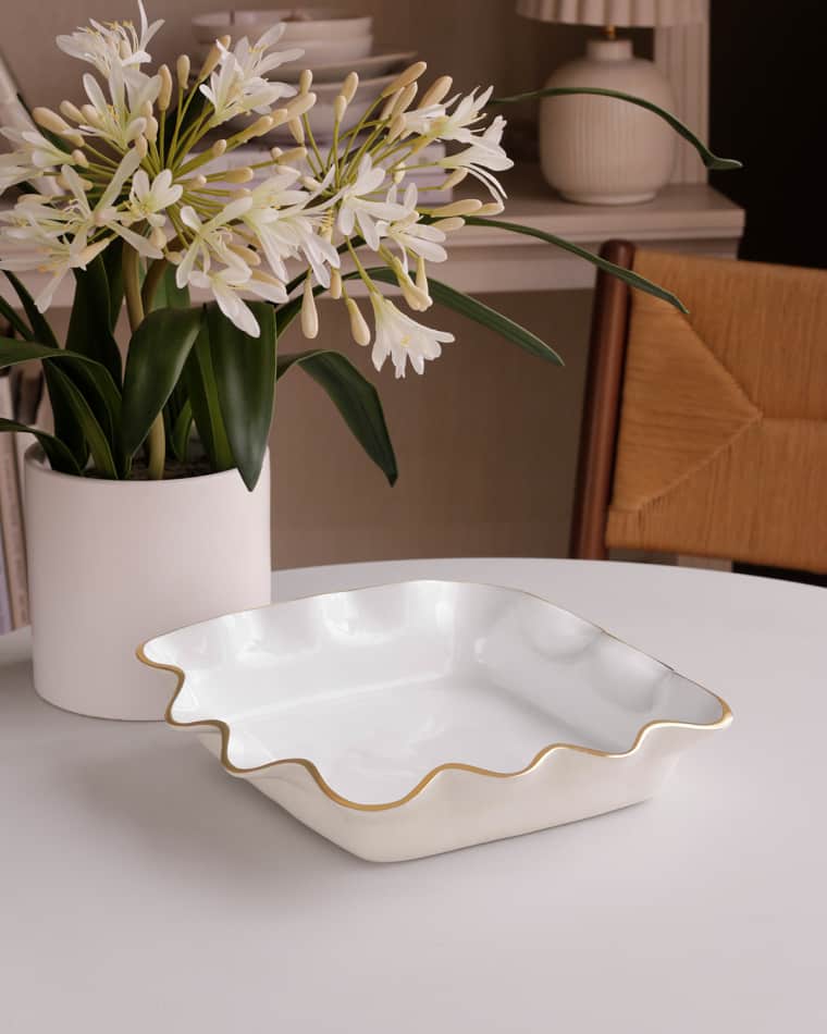 Beatriz Ball ENCANTO Carola Square Casserole Holder