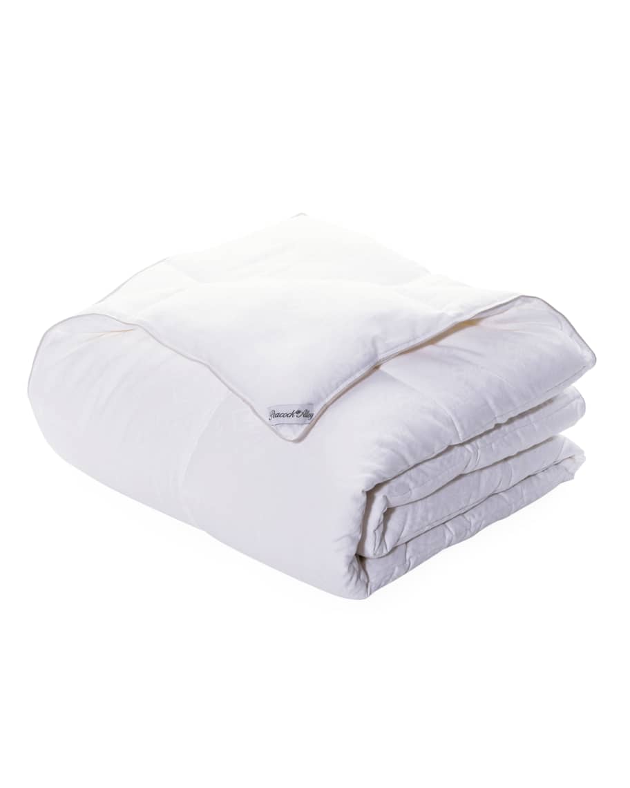 Image 1 of 1: Full/Queen Down Alternative Medium-Weight Comforter