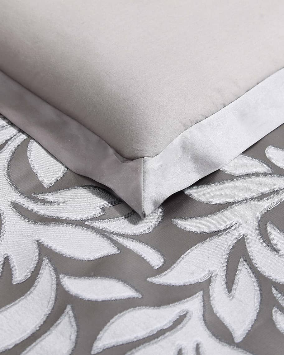 Image 3 of 3: Hampton King Comforter Set