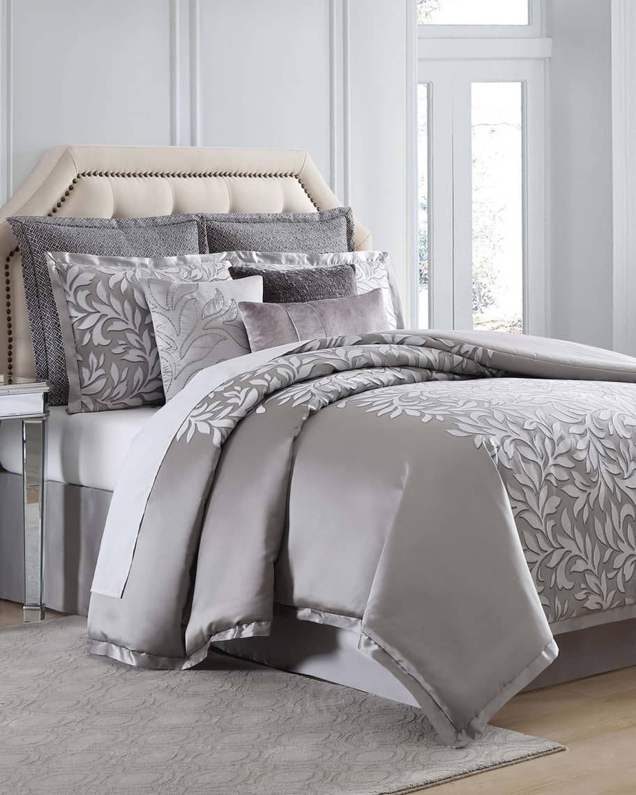 Image 1 of 3: Hampton King Comforter Set