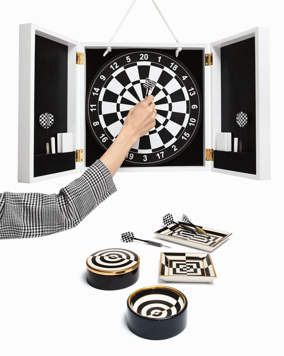 Image 2 of 4: Op Art Dartboard Set