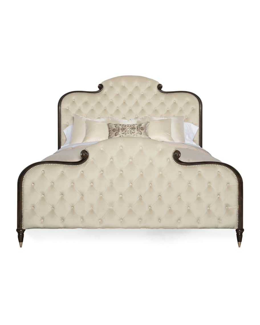 Image 2 of 4: Everly Queen Bed