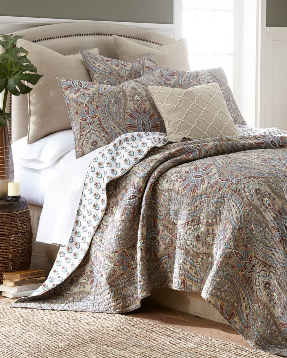 Image 1 of 2: Kasey Twin Quilt Set