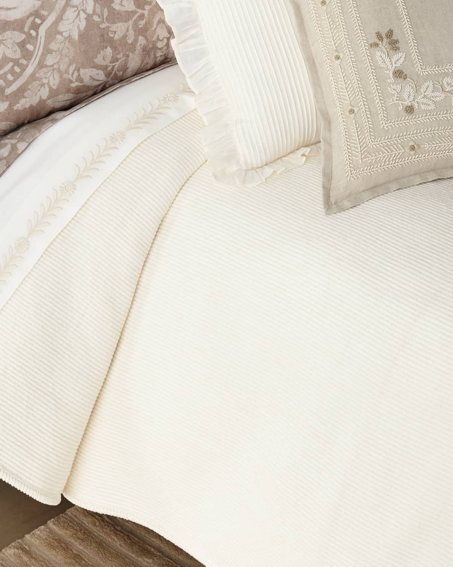Image 1 of 1: Cortona Full/Queen Bed Blanket