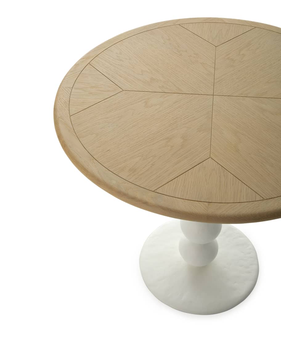 Image 3 of 3: Peter Entry Table
