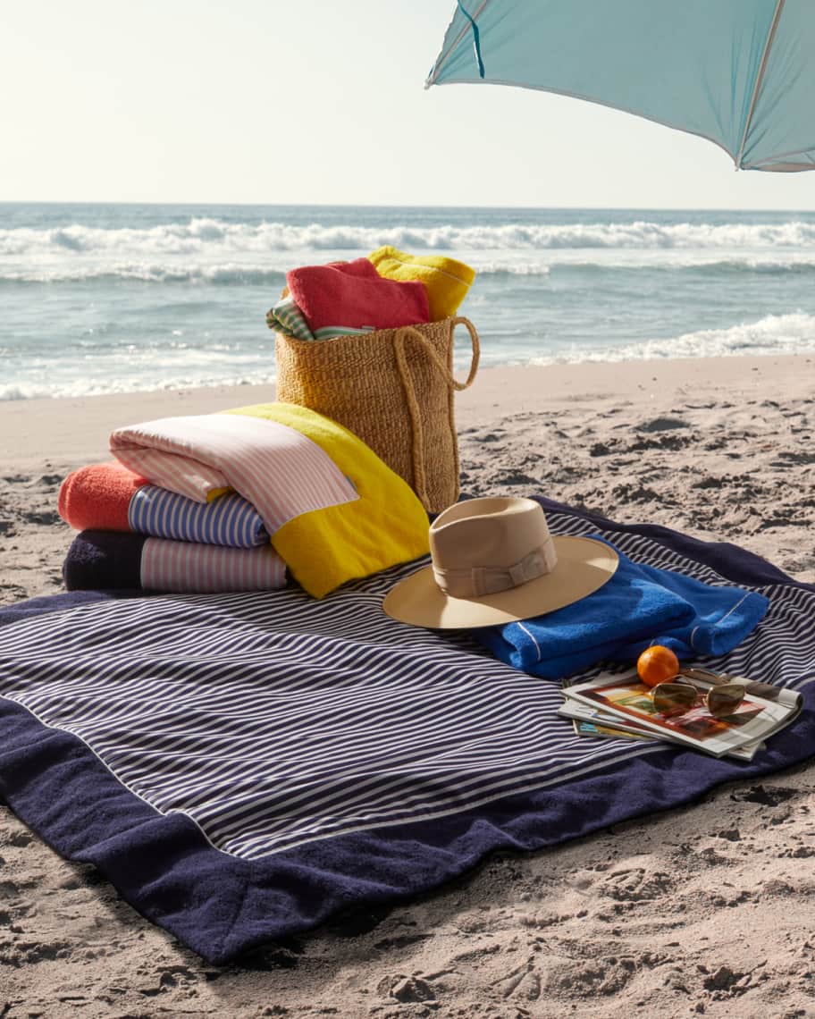 Image 2 of 4: Simple Classique Beach Towel