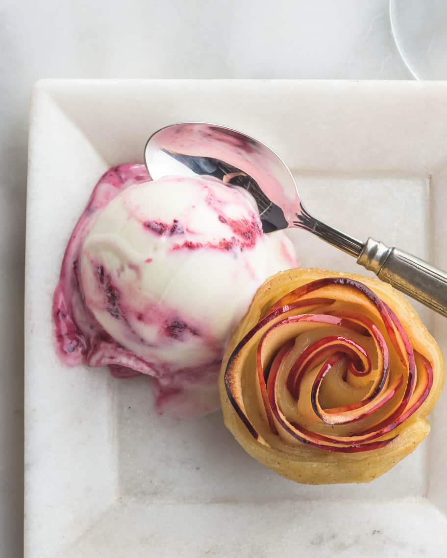 Image 2 of 5: Baked Apple Blossoms, Set of 6