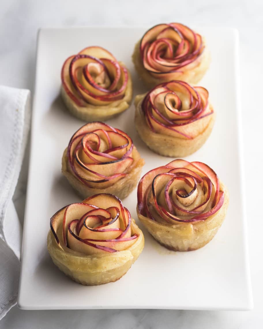 Image 1 of 5: Baked Apple Blossoms, Set of 6