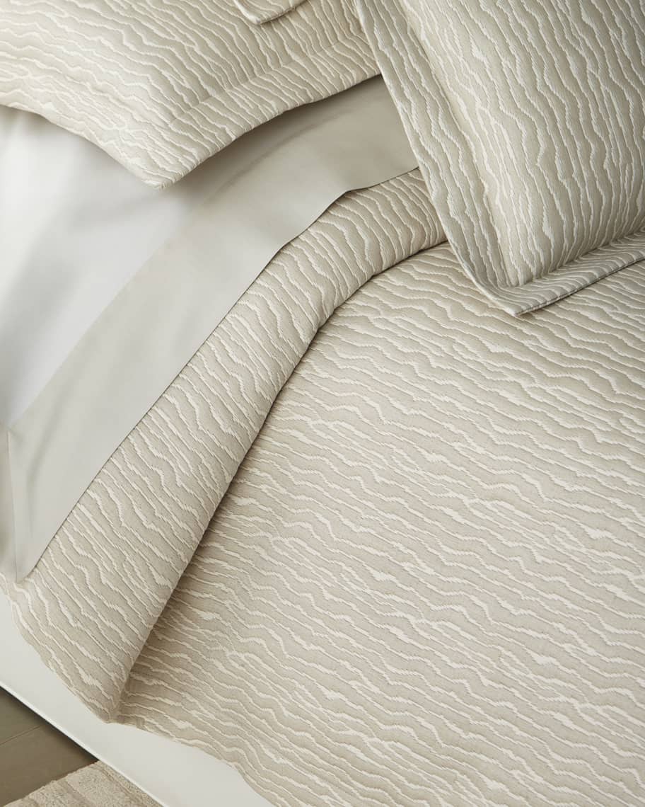 Image 1 of 1: Ondate King Blanket