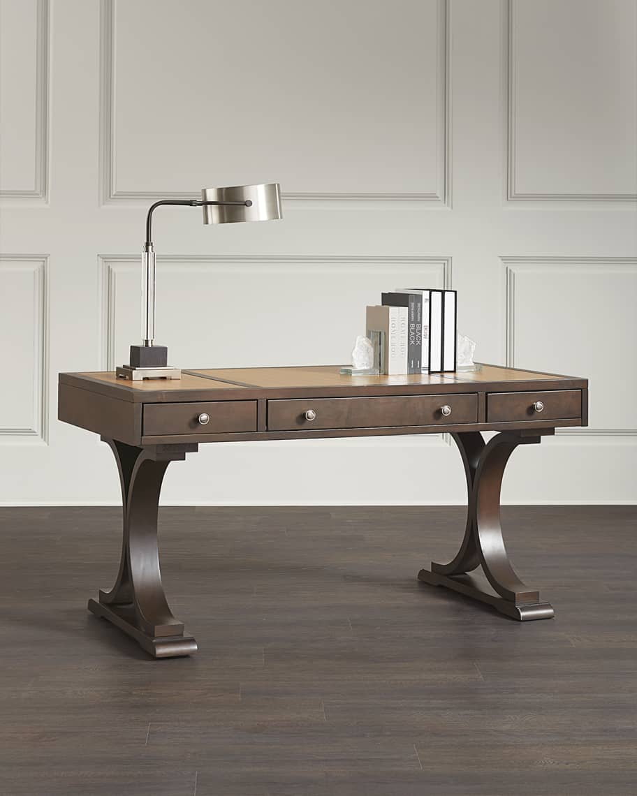 Hooker big discount sur writing desk