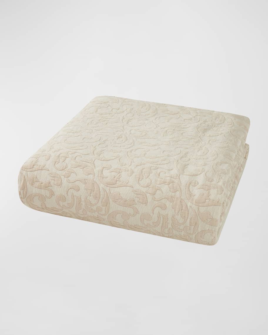 Image 3 of 5: Regan Matelasse 3-Piece Duvet Set, Queen