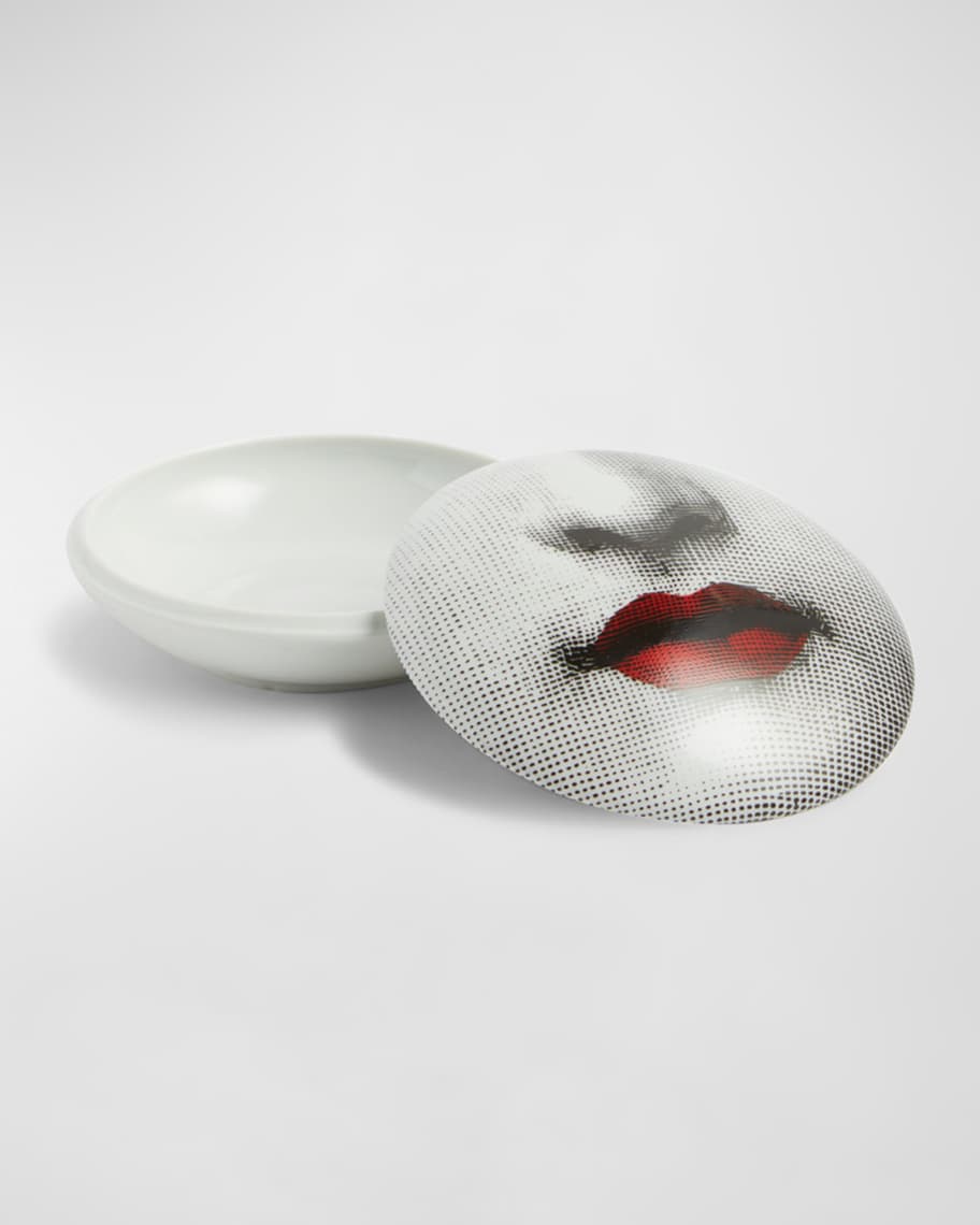 Image 3 of 5:  Tema e Variazioni n.397 Red Lips Round Box 