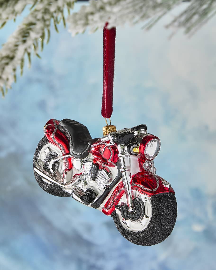 Image 1 of 1: Chopper Christmas Ornament 