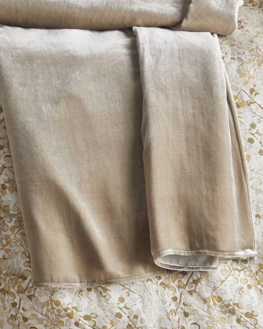 Image 1 of 2: Silk-Blend Oversize Throw