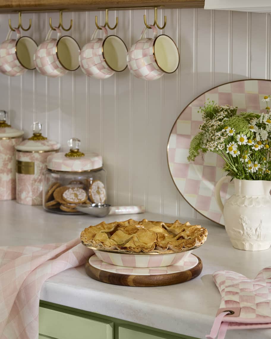 Image 2 of 3: Rosy Check Pie Plate