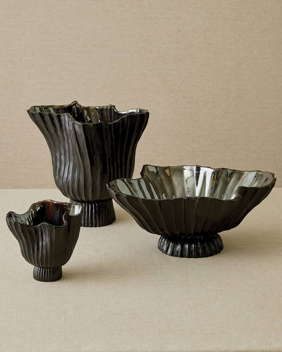 Image 2 of 2: Folha Footed Bowl