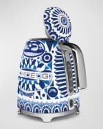 Image 3 of 6: Smeg x Dolce&Gabbana Blu Mediterraneo Kettle 
