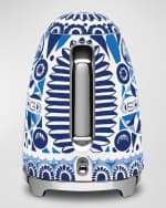 Image 4 of 6: Smeg x Dolce&Gabbana Blu Mediterraneo Kettle 