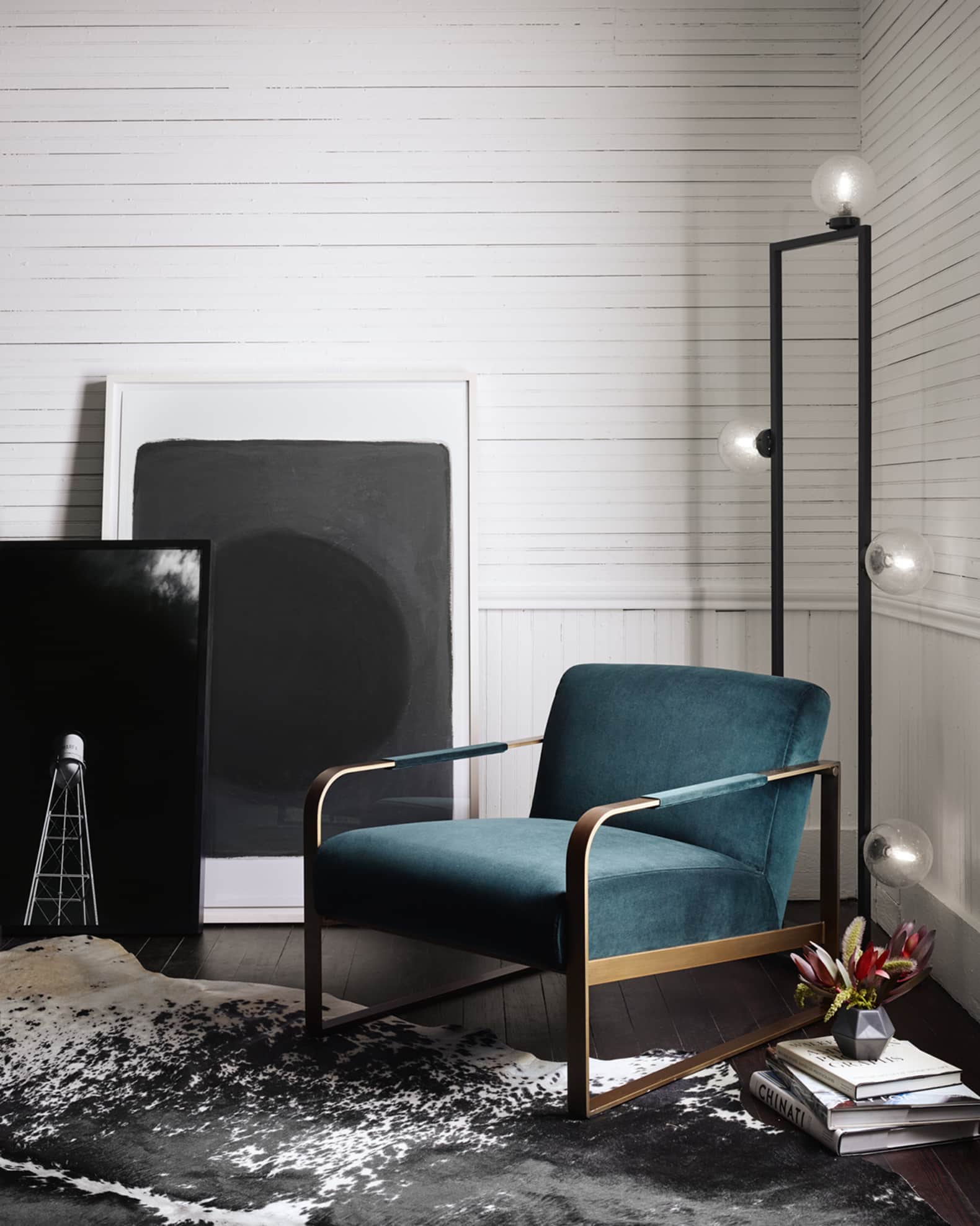 Sapphire accent chair 2025