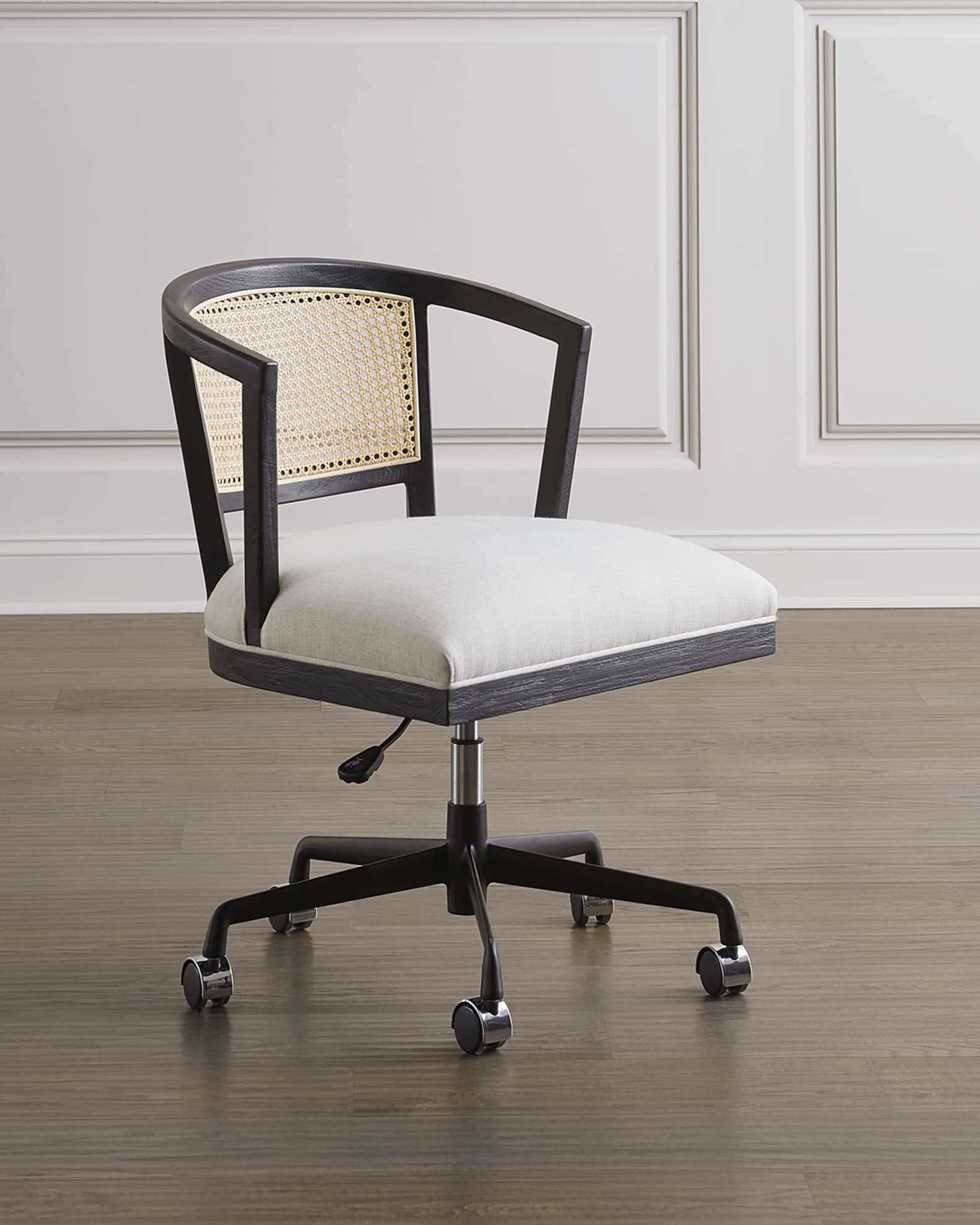 Alexa desk chair hot sale