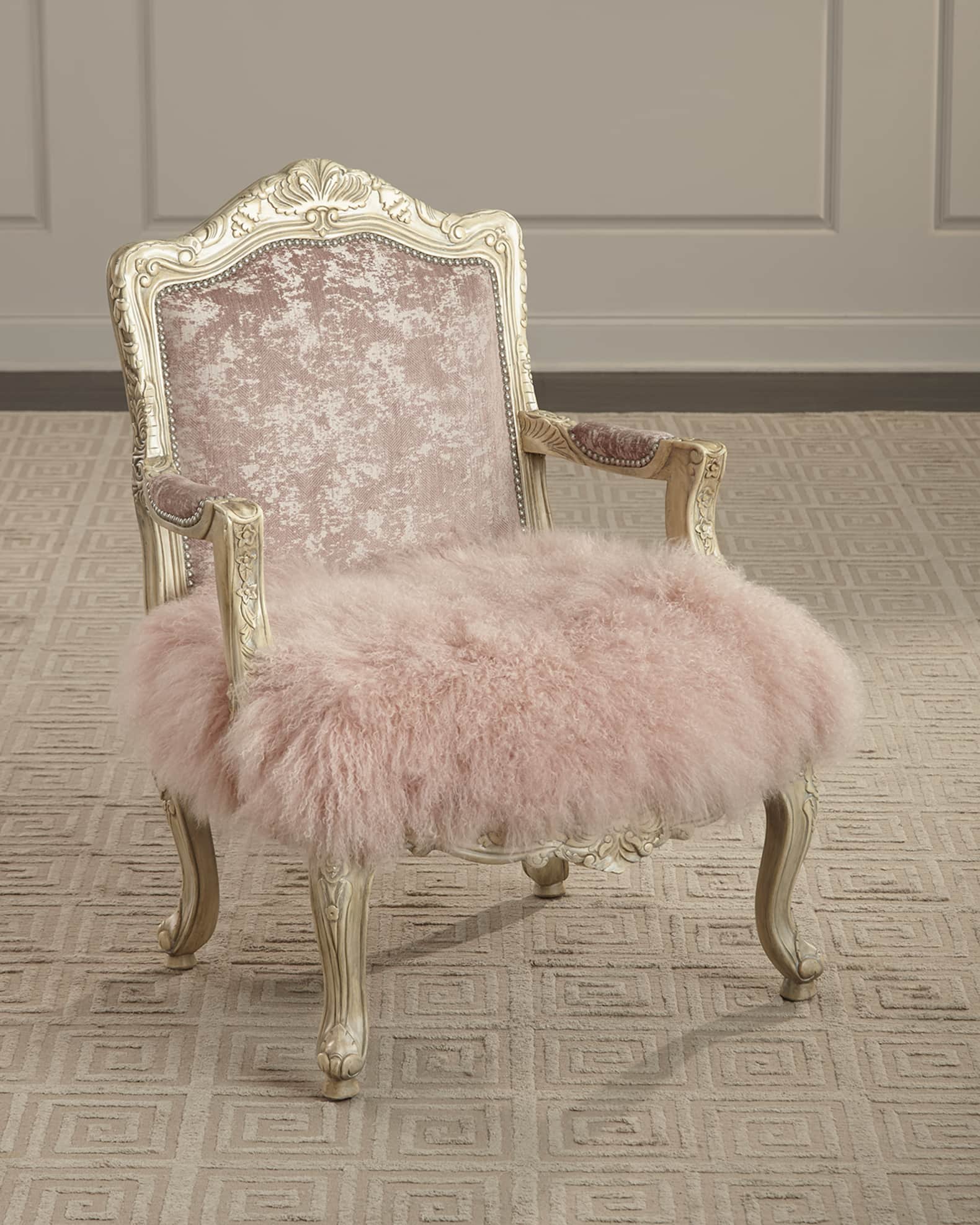 Blush fur hotsell chair