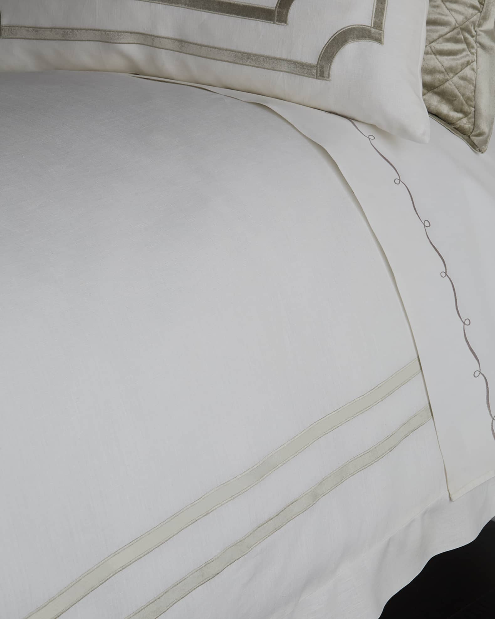 Lili Alessandra Soho Duvet, Queen Horchow