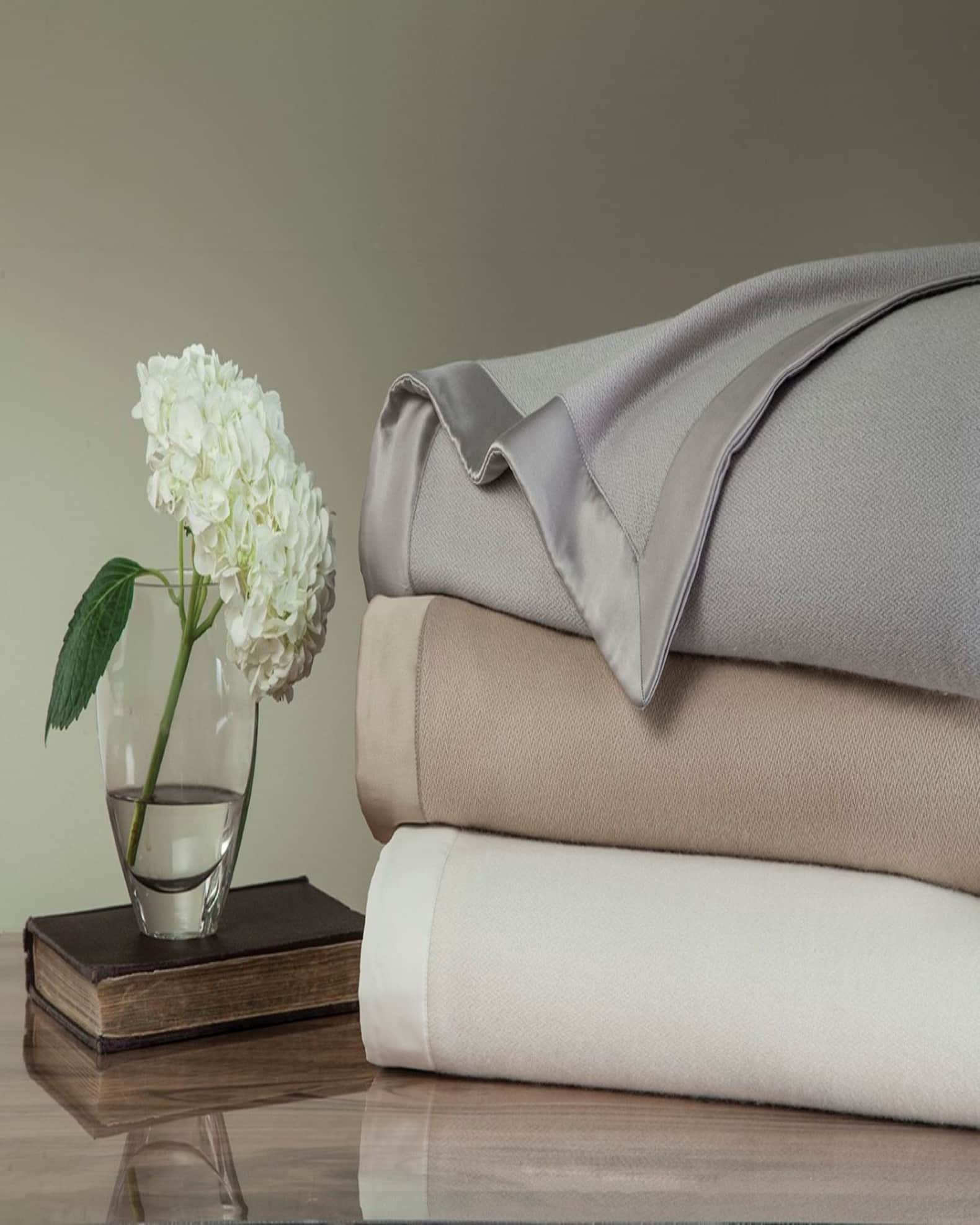 Cashmere best sale queen blanket