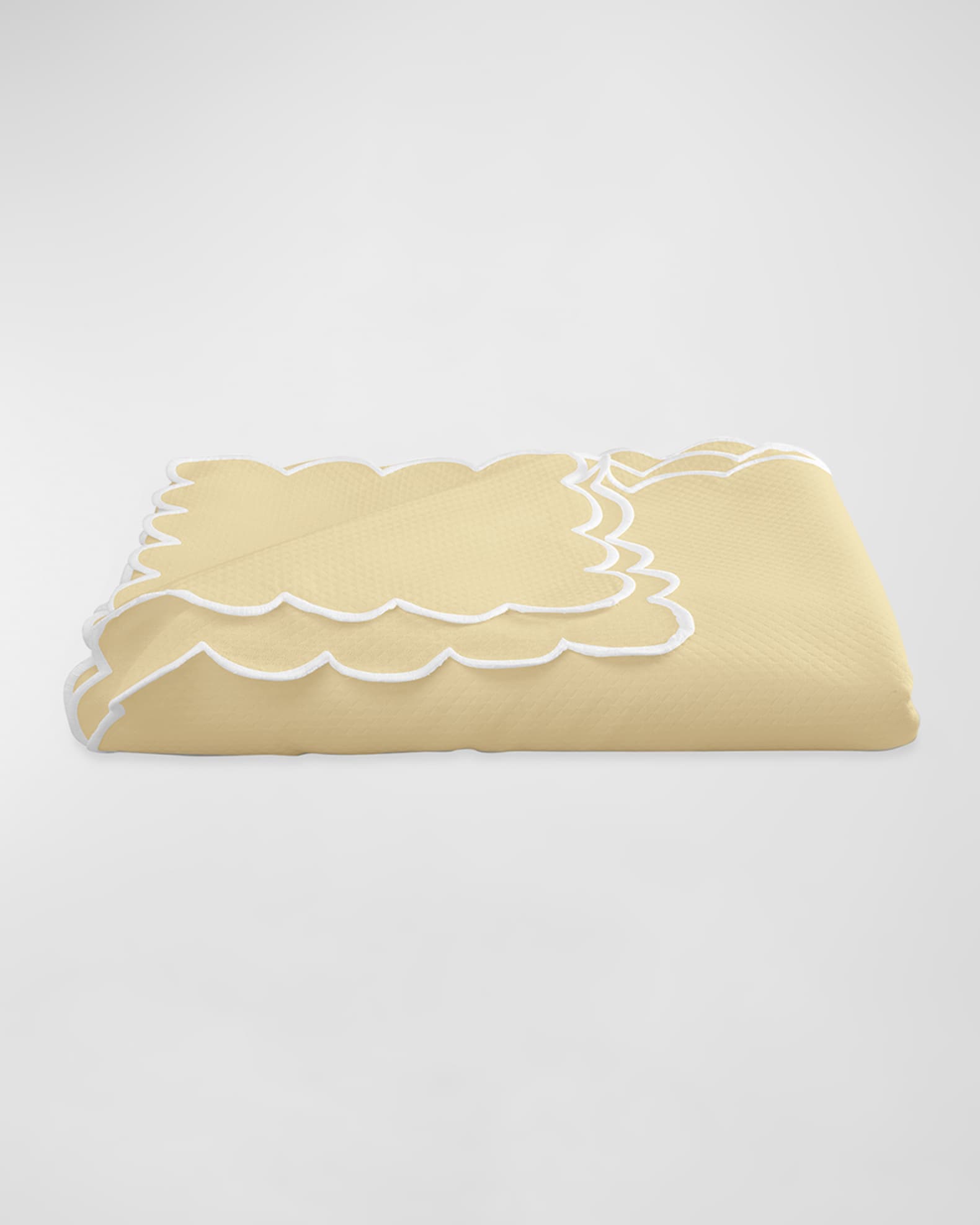 Matouk Savannah Gardens Tablecloth, 68" x 126"
