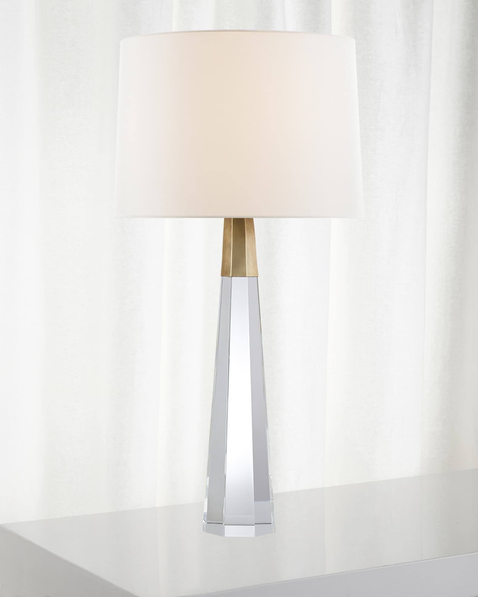 Visual Comfort Signature Olsen Table Lamp By AERIN