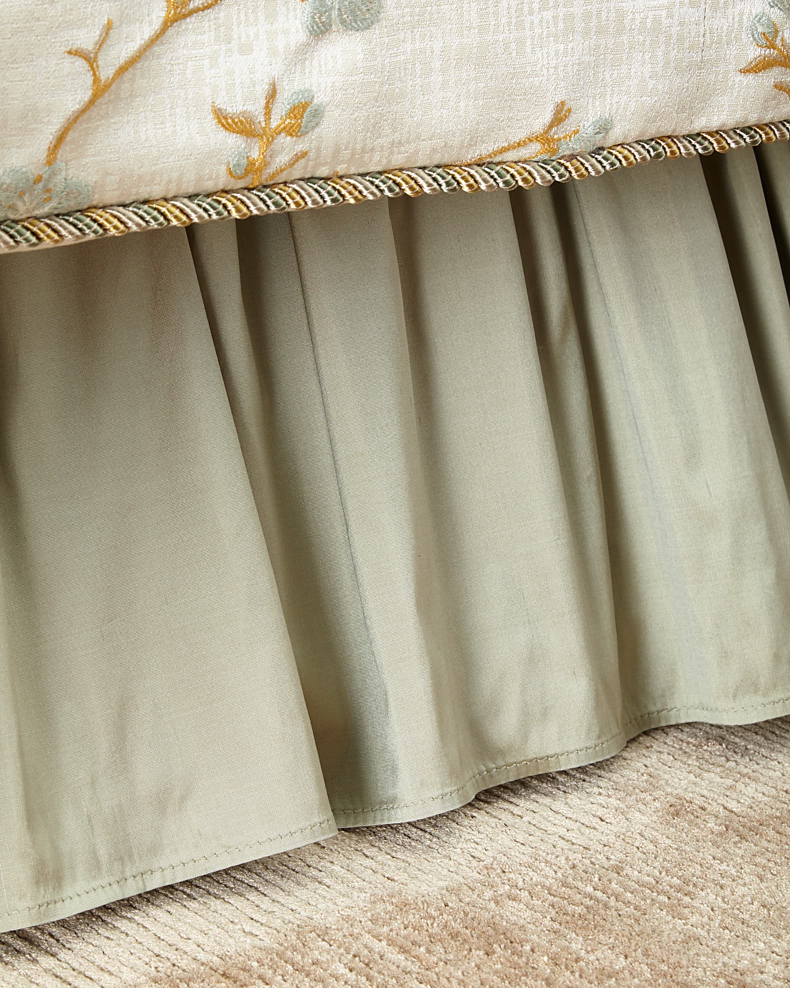 Austin Horn Collection Blossom California King  Dust Skirt