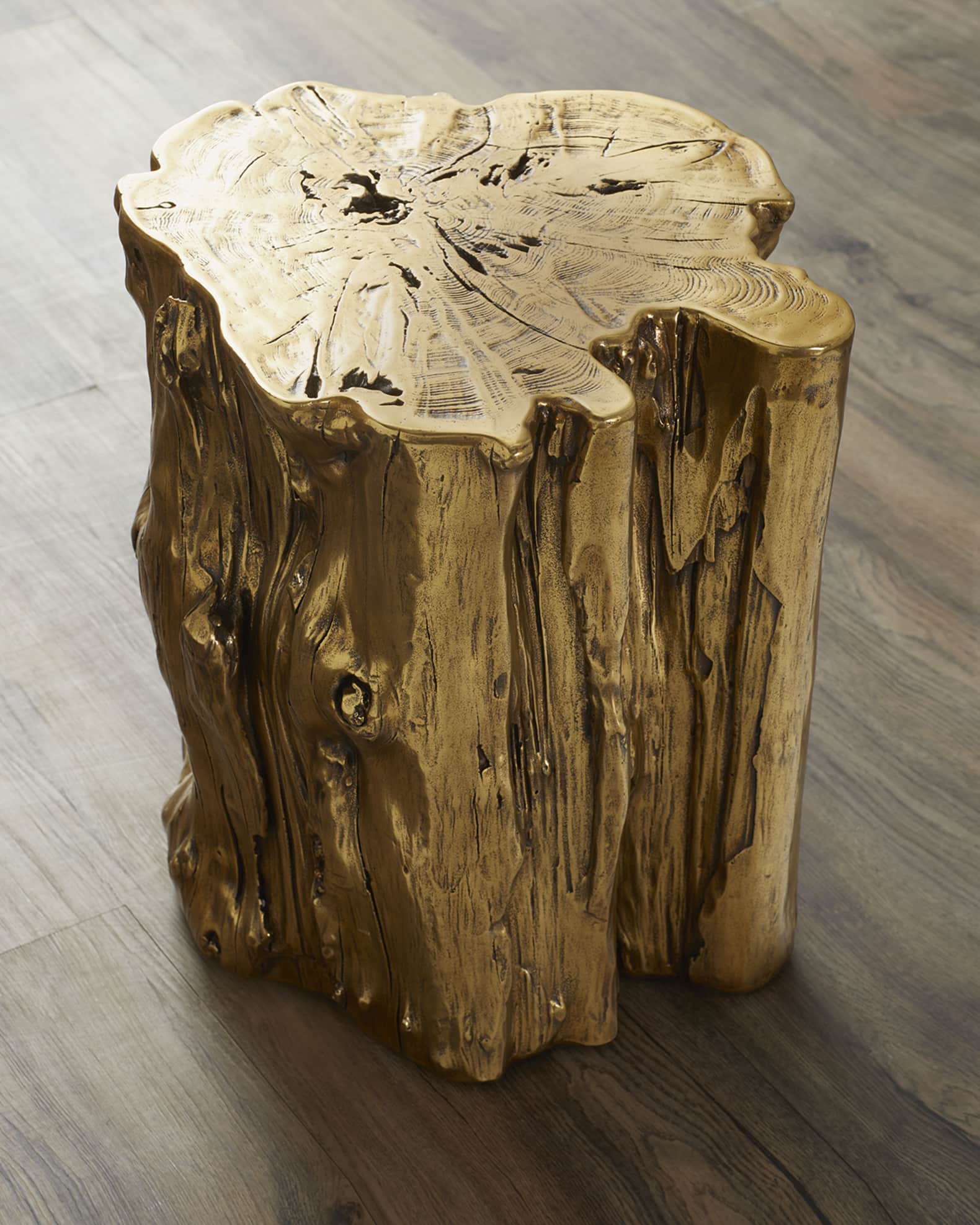 Small trunk outlet side table
