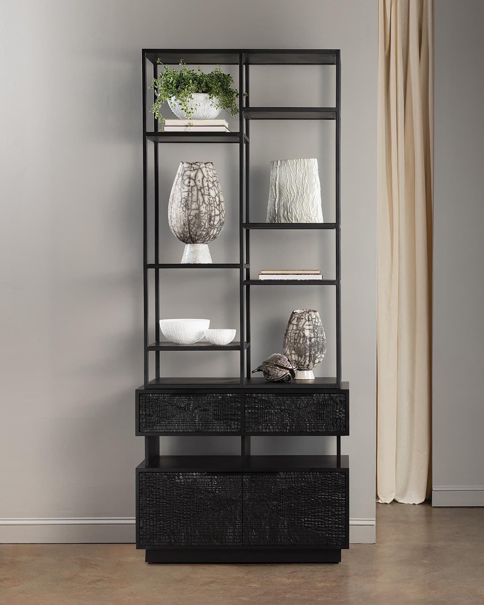 Global Views Kyoto Etagere