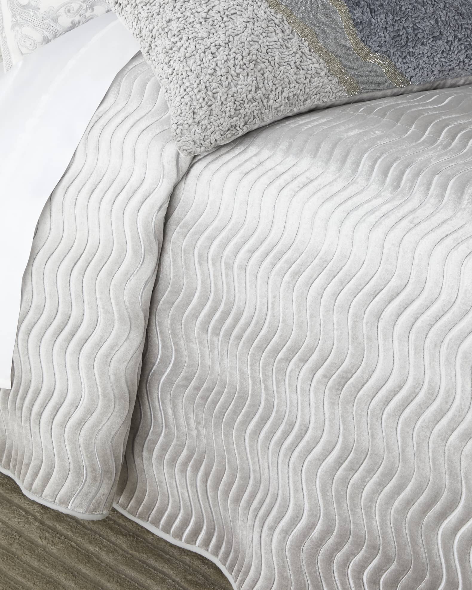 Callisto Home Taylor Wave Quilt, King Horchow