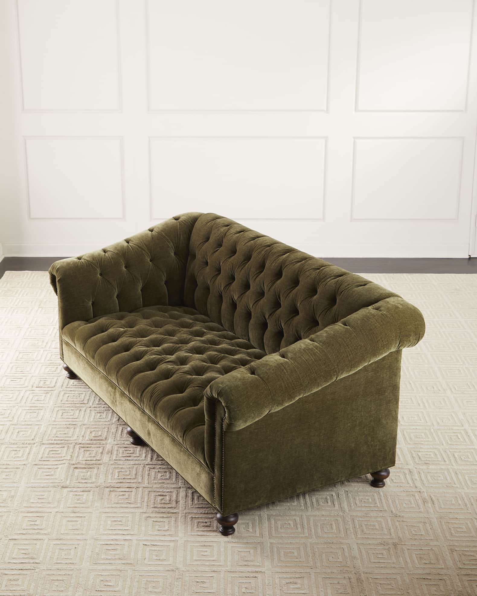 Old hickory tannery 2025 chesterfield sofa